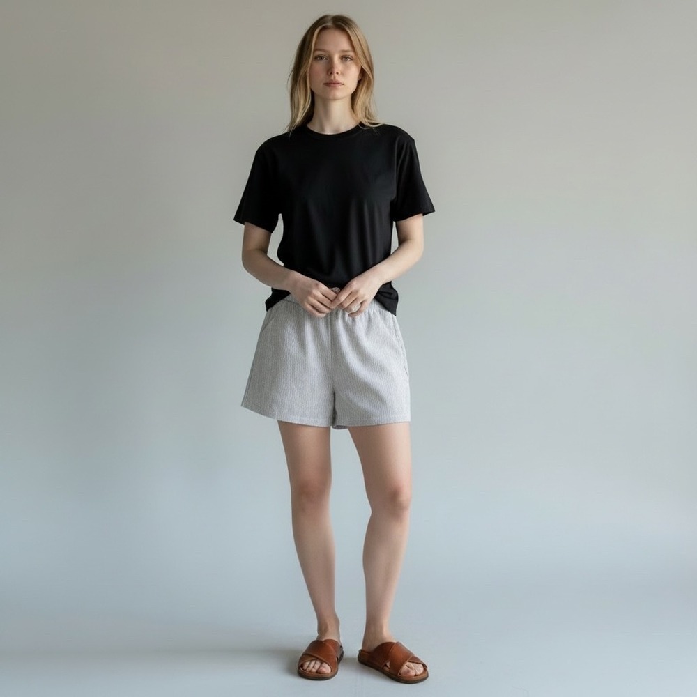 Max Studio Shorts Womens Medium Black White Striped Elastic Waist - Picture 1 of 8